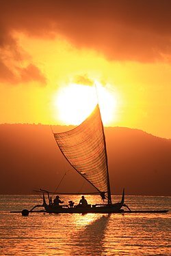 Perahu senja (1).jpg