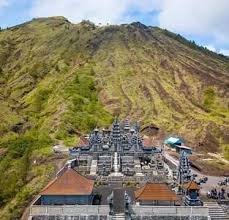 Pura Pasar Agung Batur.jpg