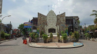 200px-Suasana-lengang-ground-zero-dan-legian1.jpg