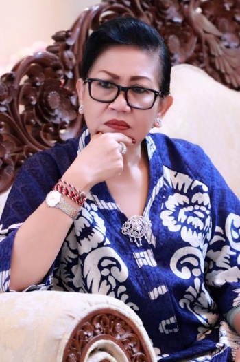 Putri suastini.jpg