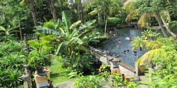 Kolam-tirta-ujung-karangasem .jpg